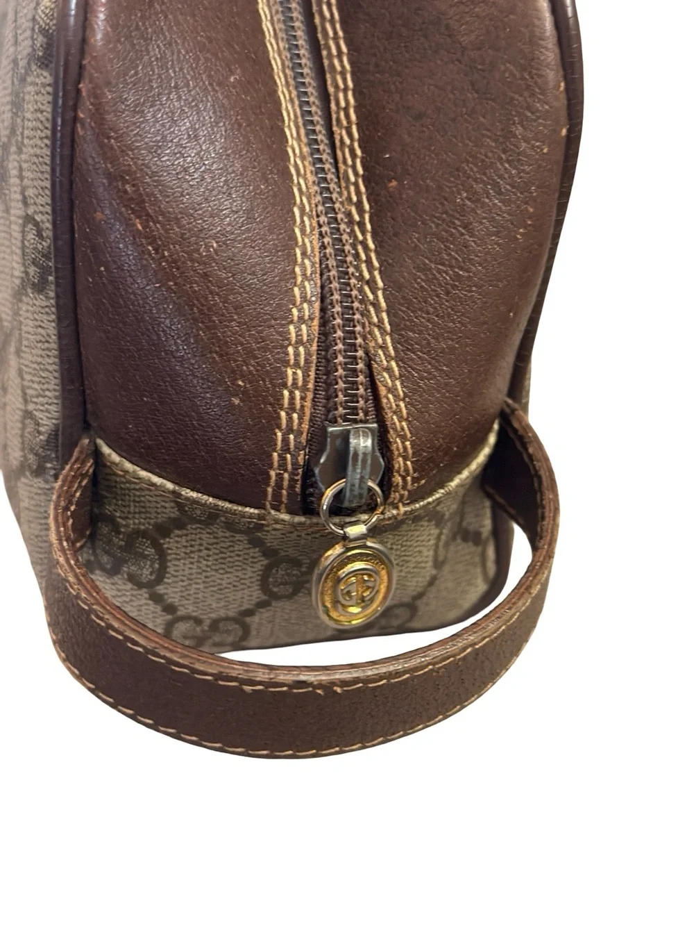 Vintage Gucci GG Supreme Monogram Toiletry Pouch Cosmetic Case Brown Leather Tri